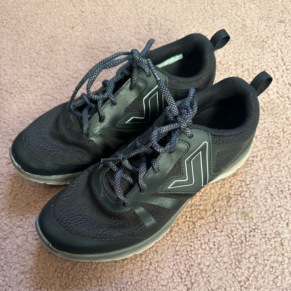 EUC Vionic Women’s 8.5 Brisk Miles Lace Up Sneaker  See Pictures